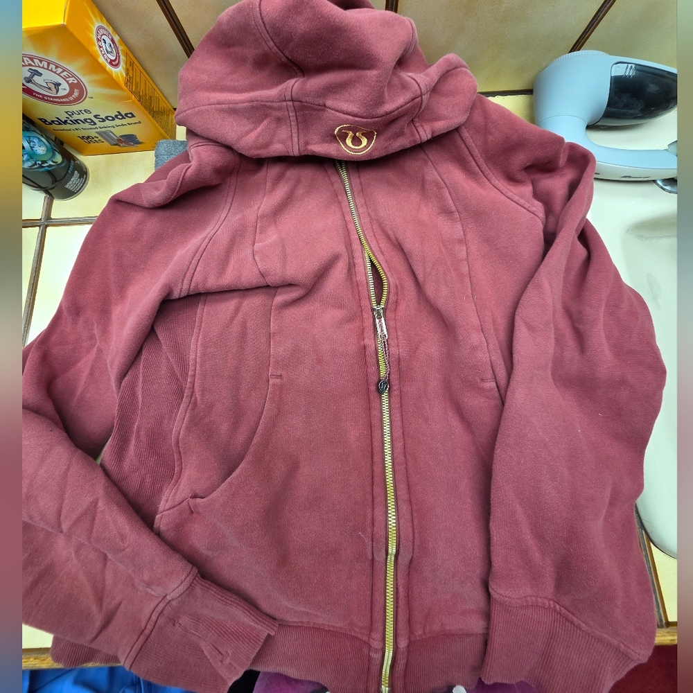 Lululemon Scuba Hoodie *Light Cotton Fleece, Size 10